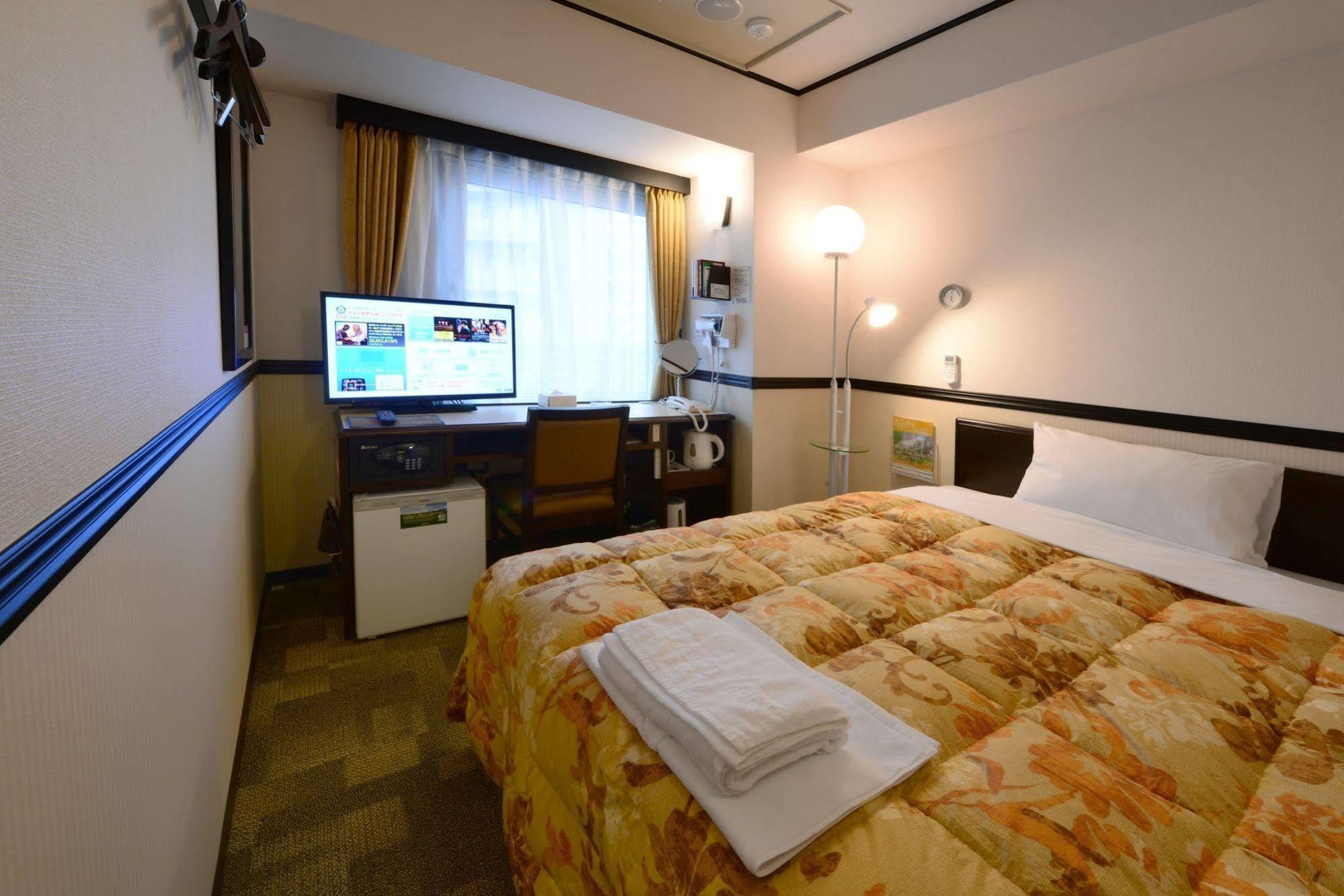 Toyoko Inn Oita Nakatsu Ekimae Exterior foto
